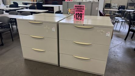 Haworth 3 Drawer Lateral 36″W