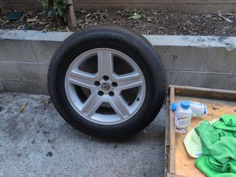 Cuatro Rines Con Llantas En Buen Estado Las Compré Para Una Ram Pero No Le Quedaron