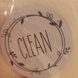 Vinura Dishwasher Or Washer Magnet,  Reversible With One Side Clean and The Other Dirty In plastic bag sealed,never used