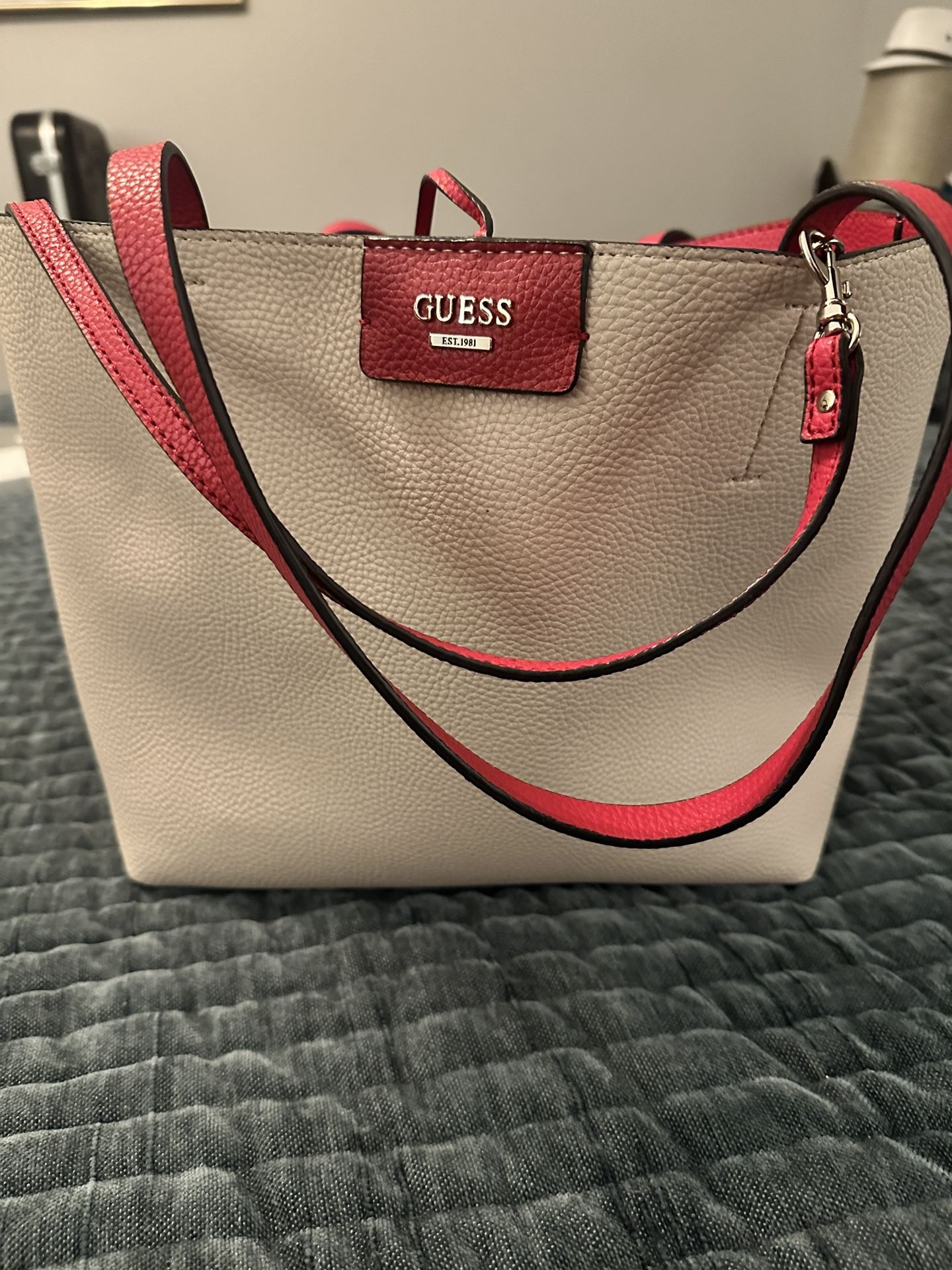 Guess Tote