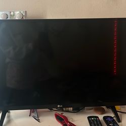 LG 28LM400B 28” TV – BROKEN SCREEN – For Parts