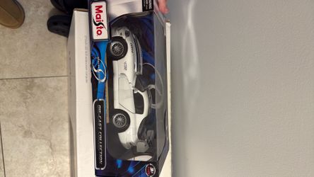 MAISTO DIE CAST 1:18 Dodge Viper GTS-R MODEL CAR