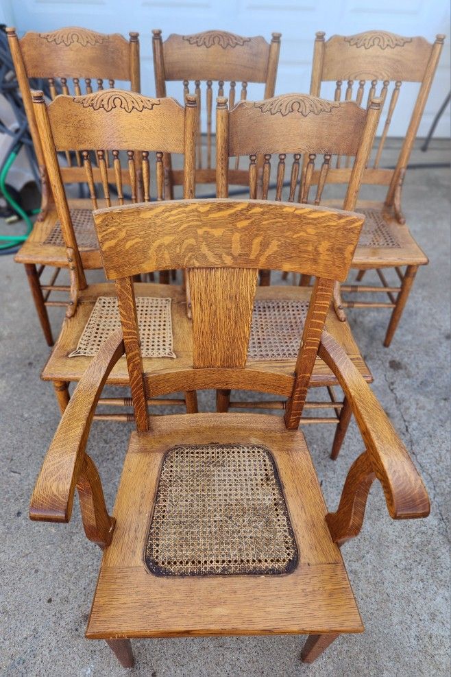 6 Oak & Cane Seats Dining Chairs - Hardwood
