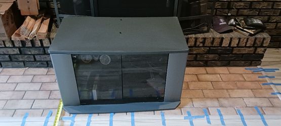TV STAND EXCELLENT CONDITION ONLY $10