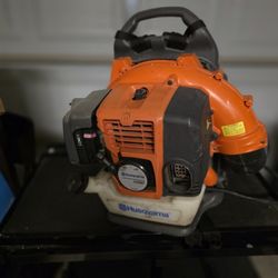 Husqvarna 130BT Leaf Blower:
