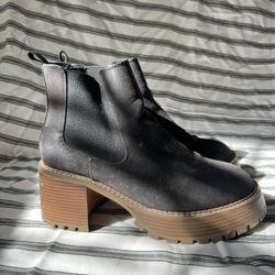Barely Worn Boots Size 9.5