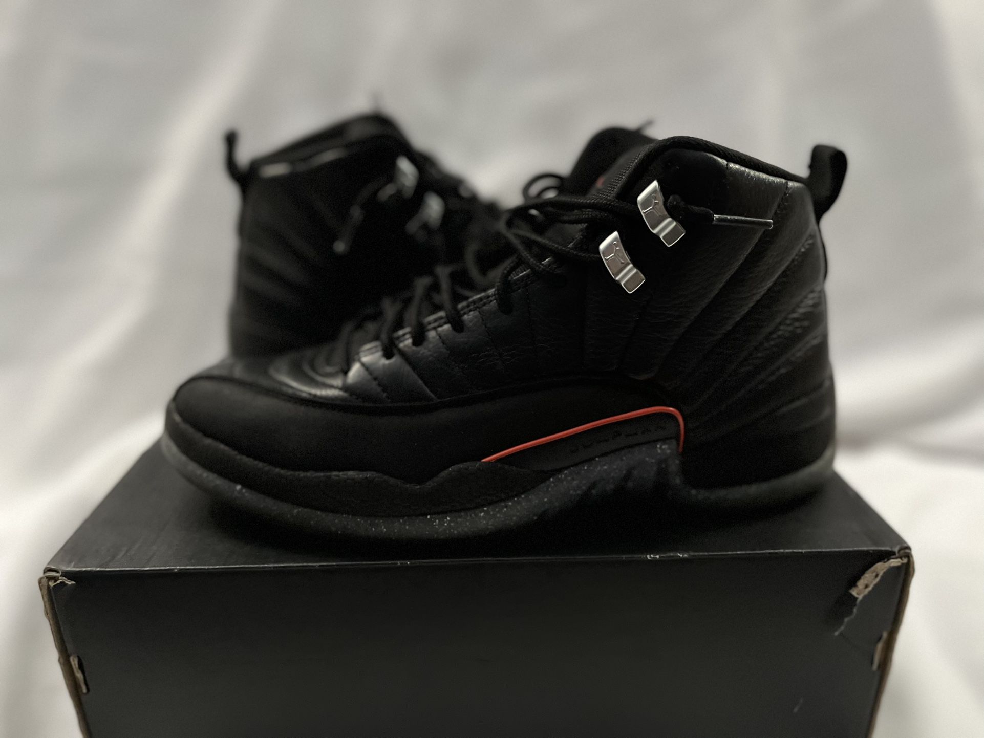 Jordan 12 Retro Utility