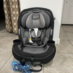 Safety 1st Grow and Go All-in-One Slim Convertible Car Seat, Rear Facing, 5-40 lbs, Forward Facing (30–65 lbs), High Back Booster Seat 40-100 pounds, 