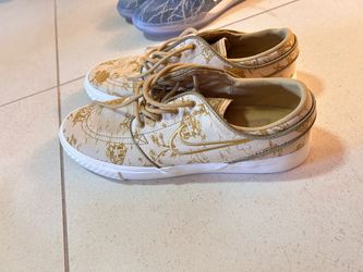 Three pairs of women’s shoes — $95 for all 3, OBO
