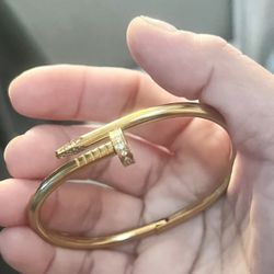 14k Nail Bangle
