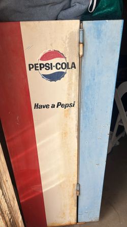Pepsi Cola Vending Machine