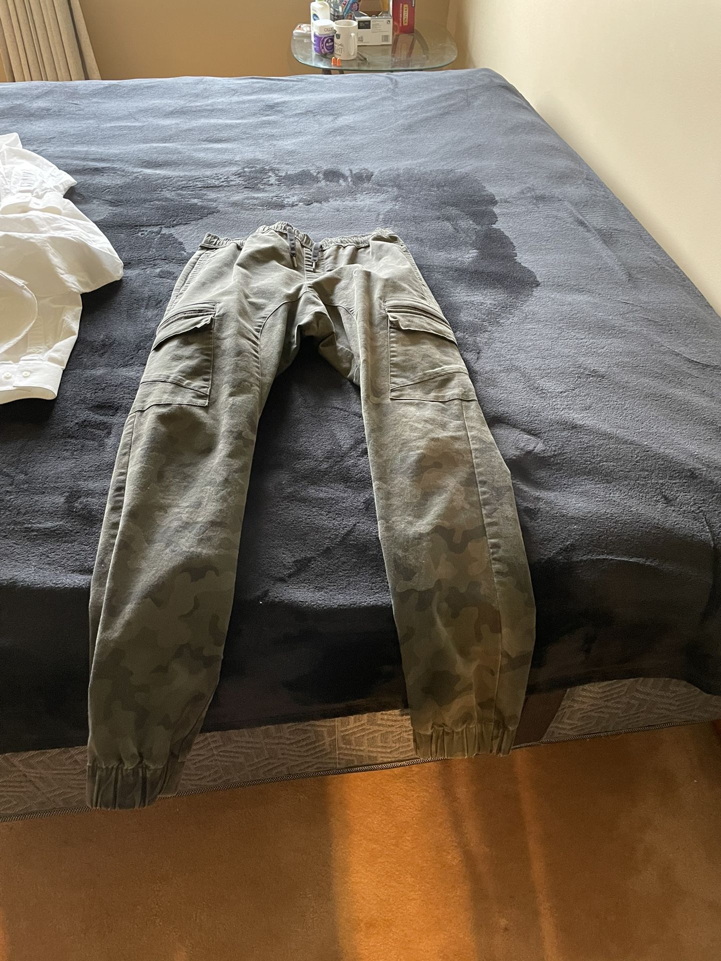 Men’s Cargo Joggers
