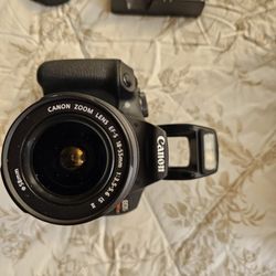 Canon Rebel T7 DSLR KIT 