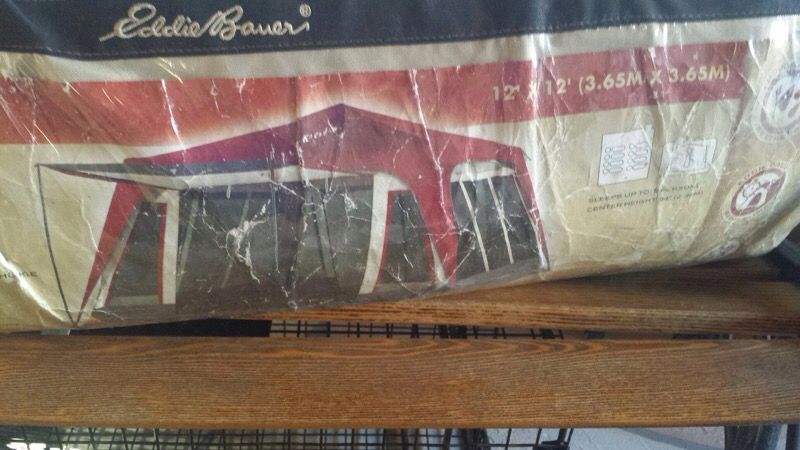 Eddie Bauer 3 in 1 tent