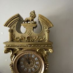Very  Nice Fountain o’clock indoor