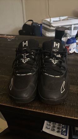MB.01 Low, Black