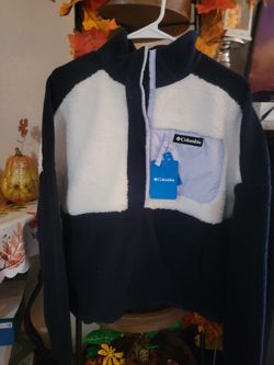 Ladies columbia  sweater