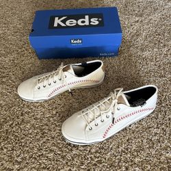 Baseball Looking Woman’s Shoes Size 10