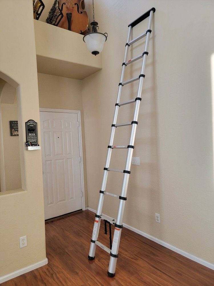 Cosco Telescoping Ladder for Sale in Goodyear, AZ OfferUp