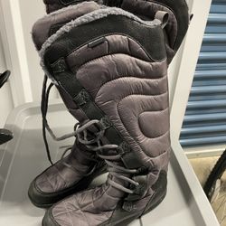 Woman's Timbaland Snow Boots 