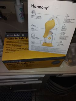 Pump in style yellow