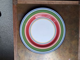 6 dinning plates