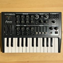 Arturia Microbrute Analogue Synthesizer 