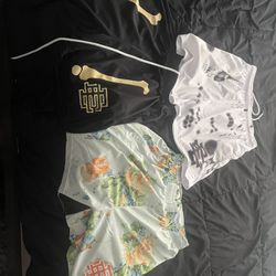 1:1 Ee Shorts Size Medium
