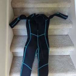 Kids Wetsuit Size 10