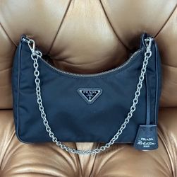 Prada Milano Re-edition cloth black in Nylon 2005 Econyl 100% Hand-Shoulder Mini Bag