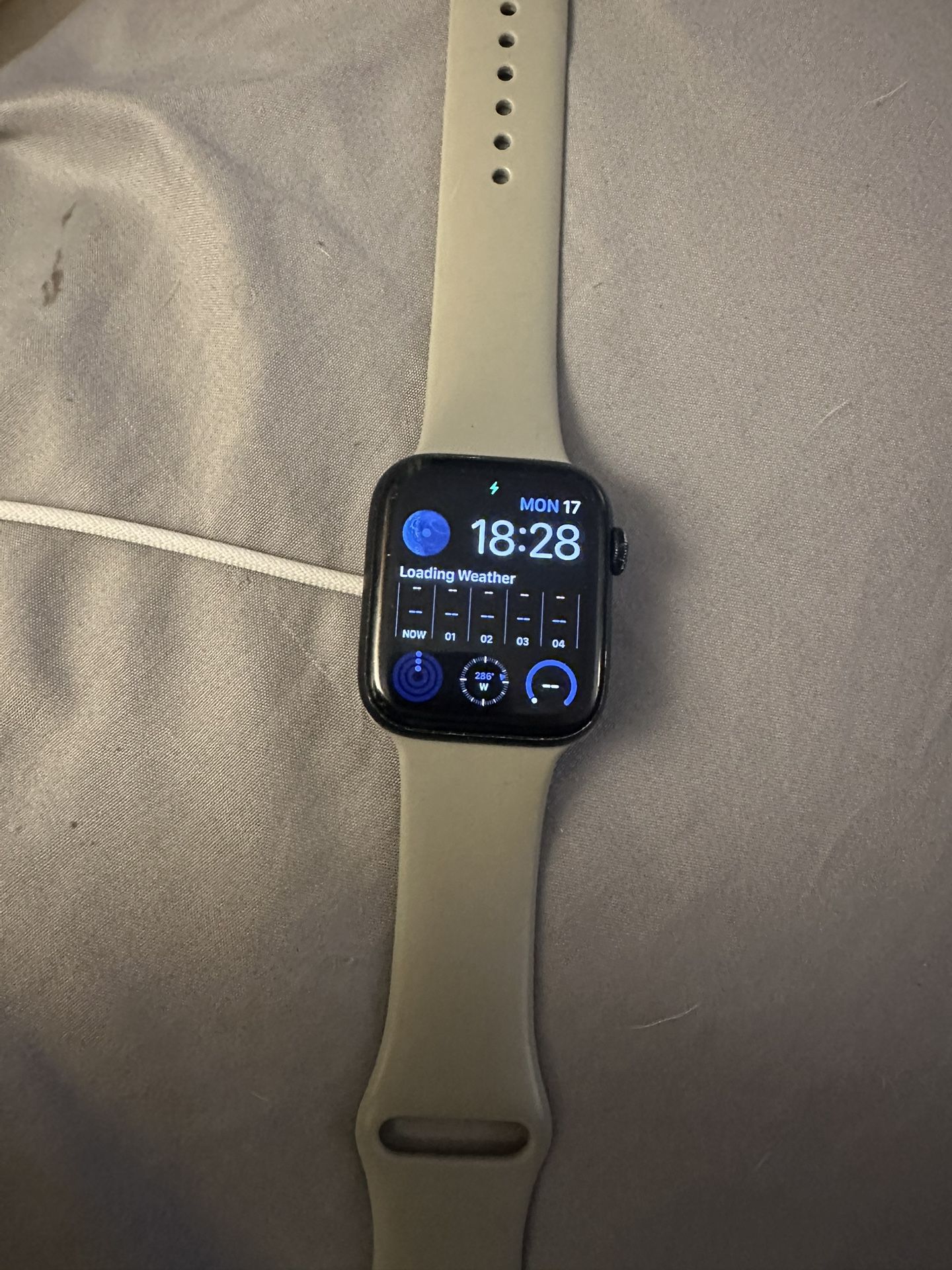 Apple Watch 44mm SE