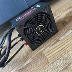 700 Watt Semi Modular Power Supply