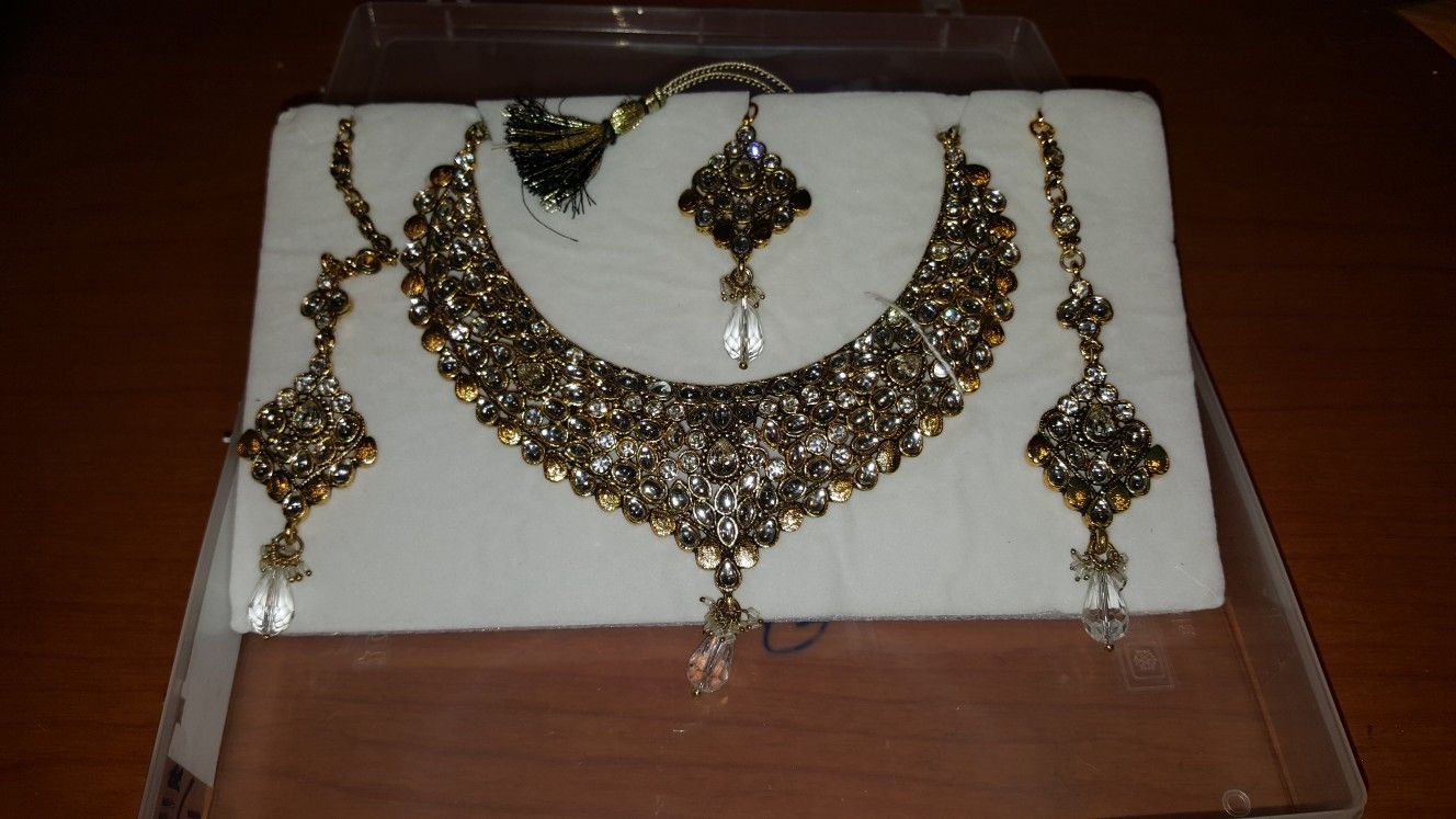 Indian Bridal Wedding Jewelry Beautiful Set