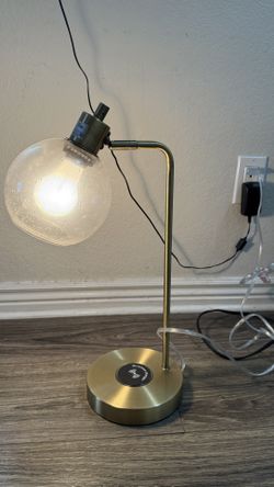 Desk Lamp with wireless charging And Bulb Included