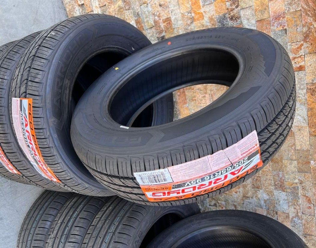 205/65/16 Arroyo Set of 4 New Tires Set de 4 Llantas nuevas