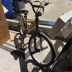 BMX bike (negotiable, make an Offer)