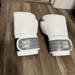 Fight Camp Punching Gloves 16 OZ 