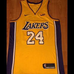 Kobe Bryant Lakers Last Worn Jersey