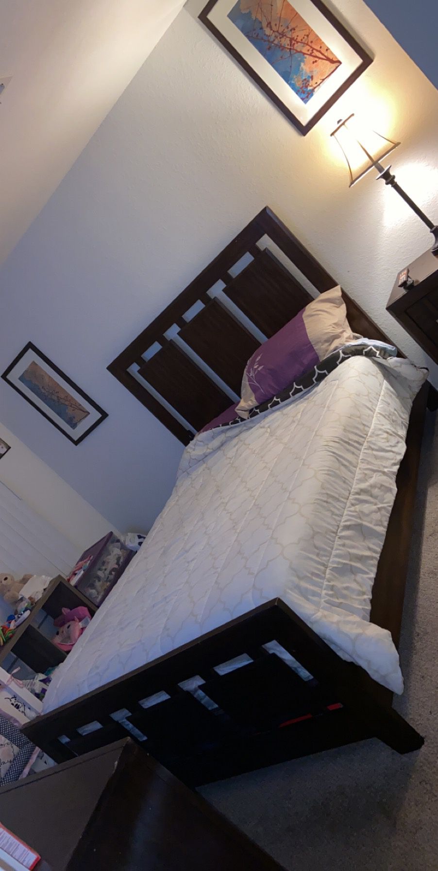 Brown bedroom set (queen)