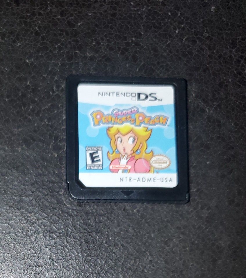Super Princess Peach Nintendo DS Video Game Cartridge