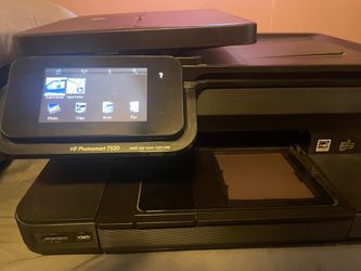 HP photo smart 7520 with box of ink