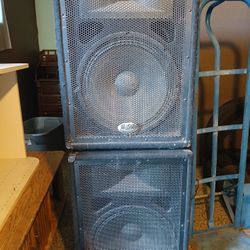 2 B-52 Profesional Speakers