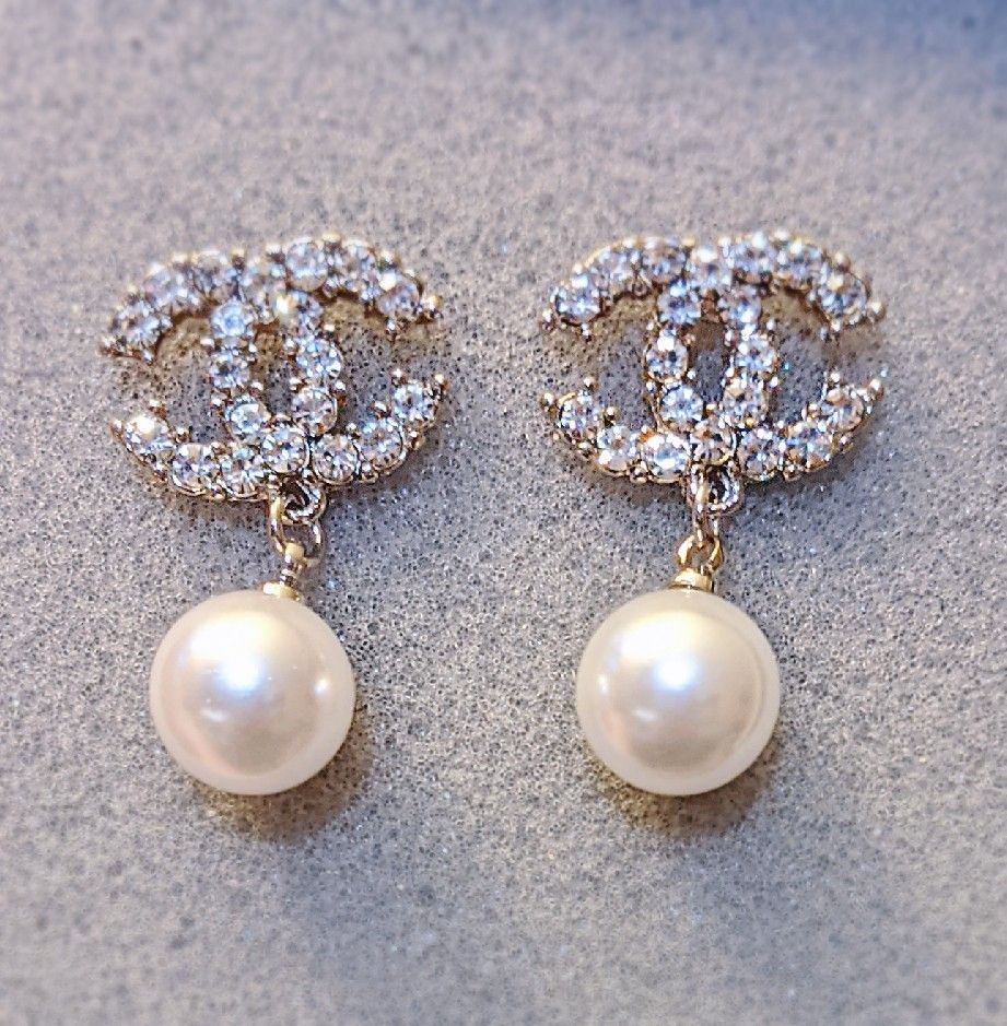 New crystal pearl drop earrings silver tone