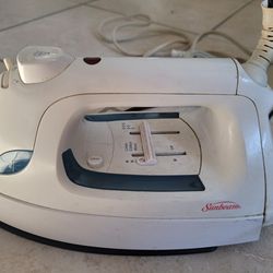 Sunbeam Electric Iron With Steam Features