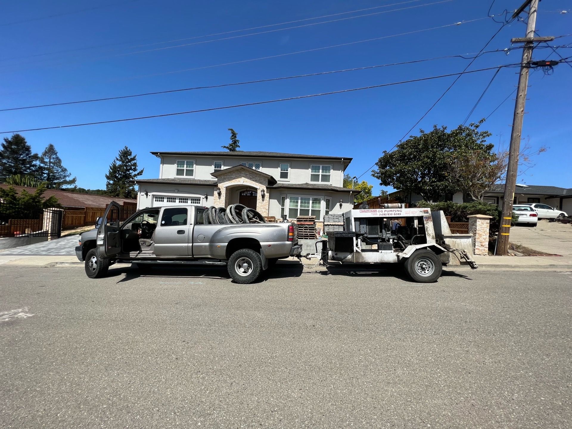 Concrete pump
