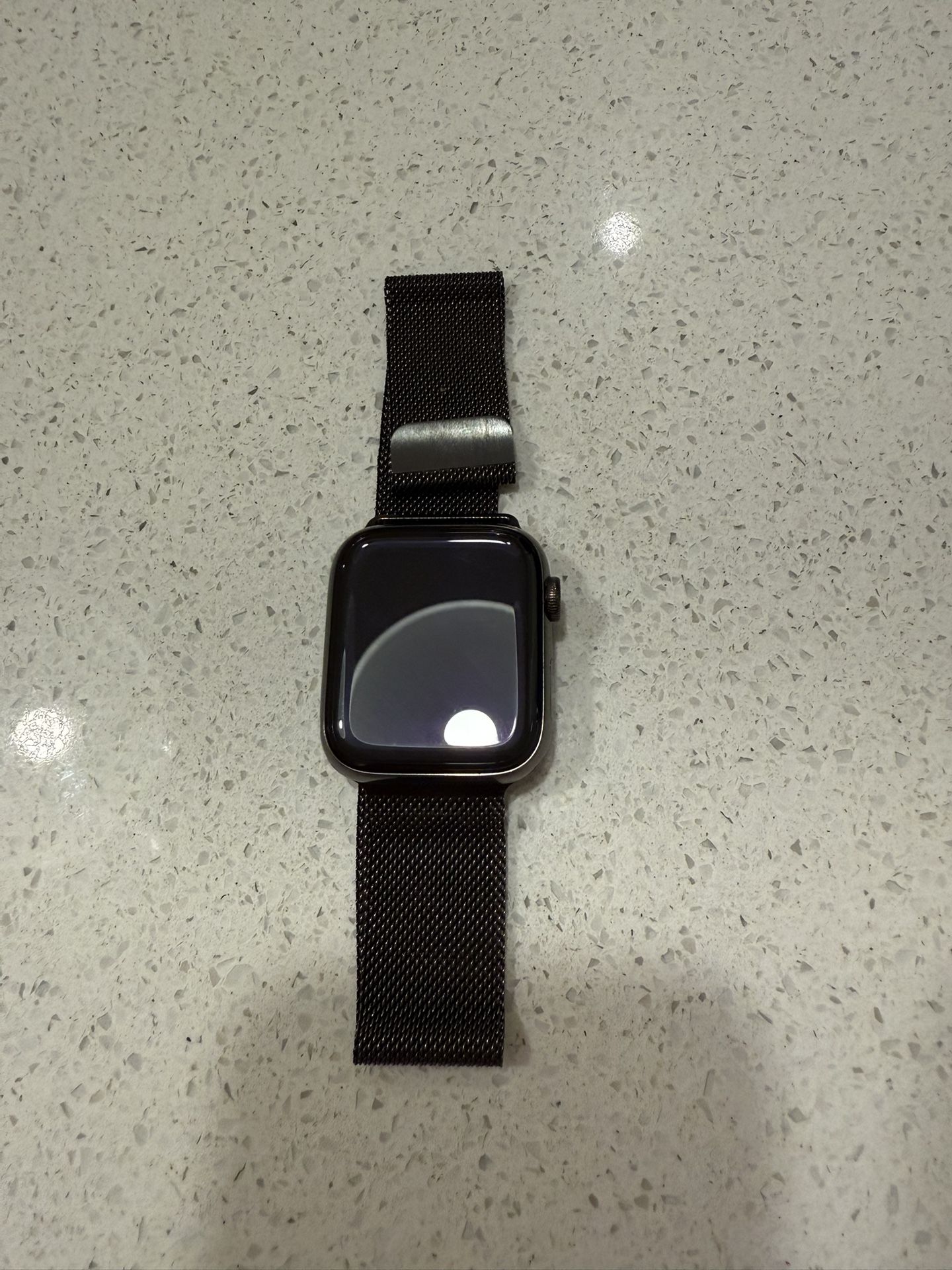 Apple Watch Series 6, 44mm, Stainless Steel Graphite with Milanese Loop. Condition: excellent, no cracks, no deep scratches. Used carefully. Battery h