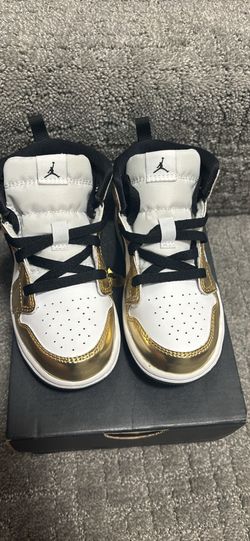 Jordan 1 Mid SE TD Metallic Gold/Black/White - Size 9C - New in Box