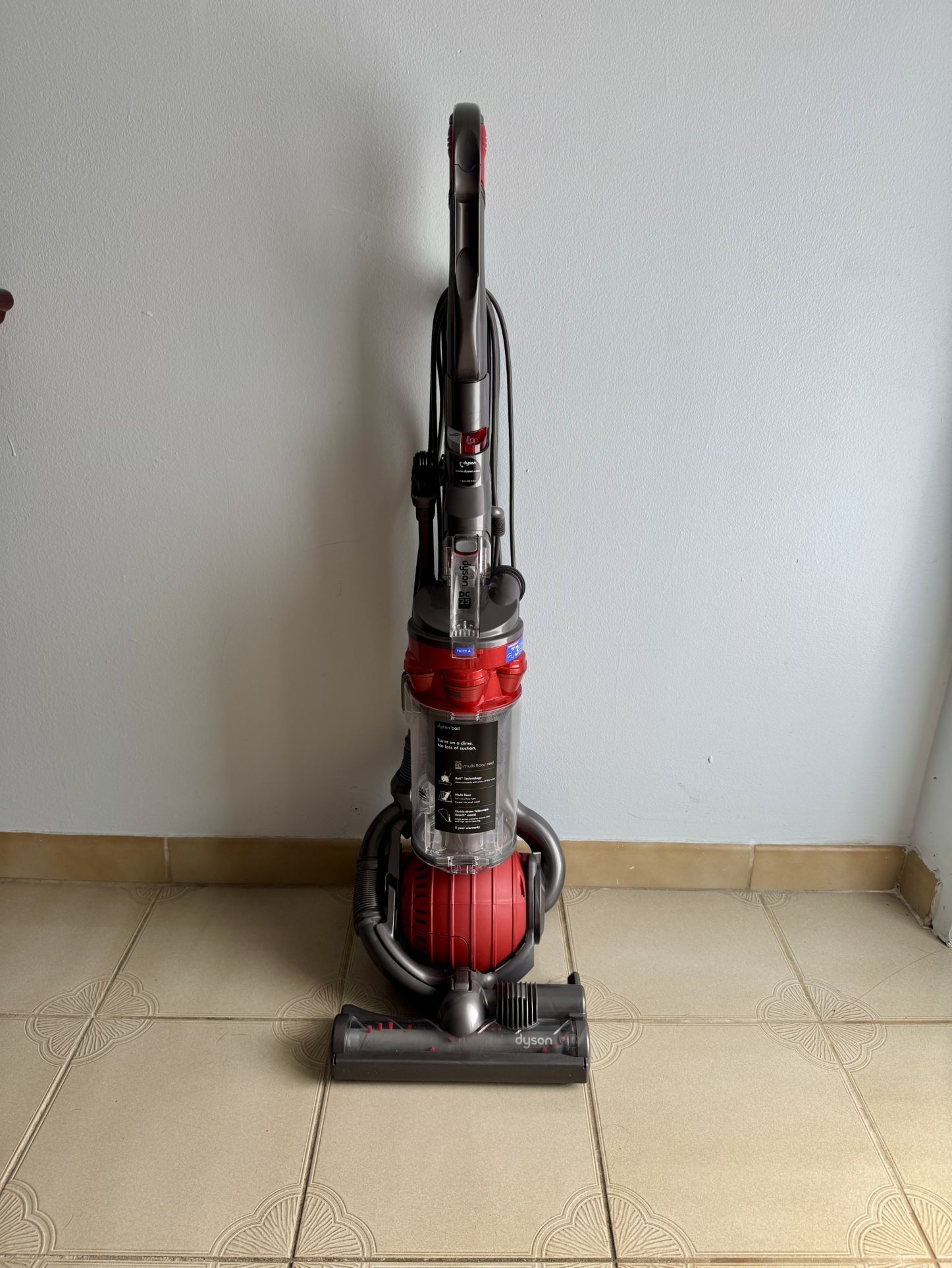 Dyson DC-25 Upright Vacuum
