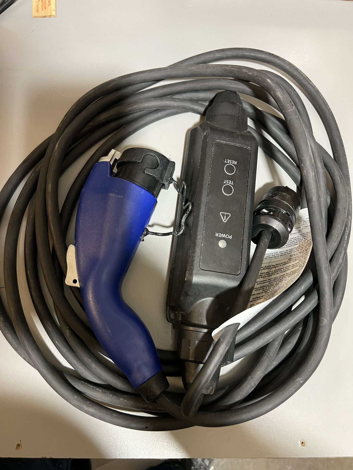 Charger (EV Charger).