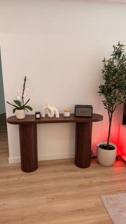 Console table